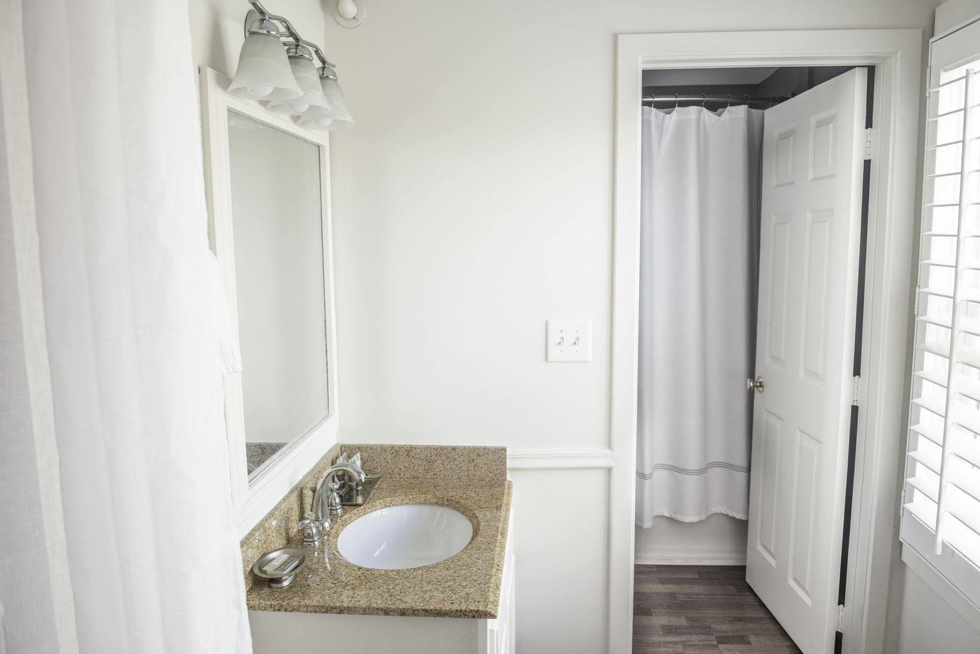 Vineyard Square Hotel And Suites Edgartown Eksteriør bilde